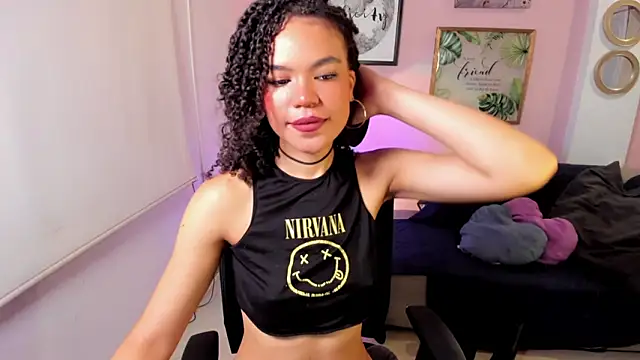 Monic_Bellucci's cam snapshot