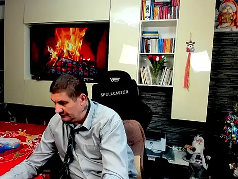 SpartacusDaddy48 live sex cam