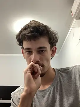 Pytergreensex's cam snapshot