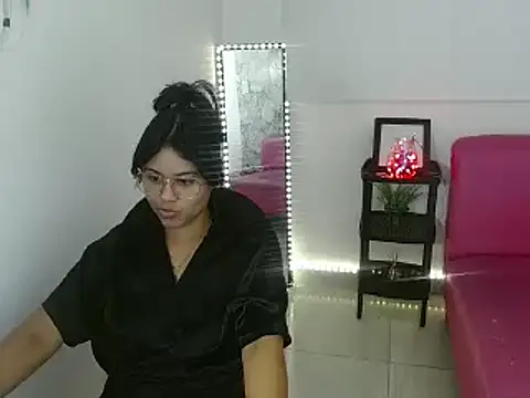 Shawnycarson's cam snapshot