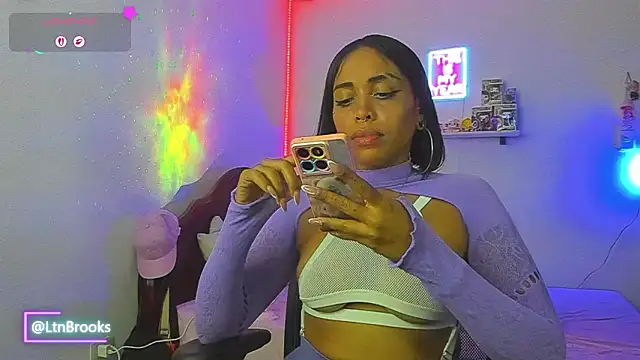 Annaa_Brooks's cam snapshot