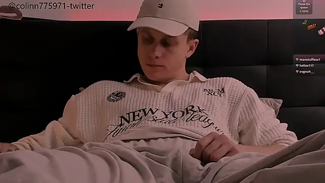 TalkingHead_0_'s cam snapshot