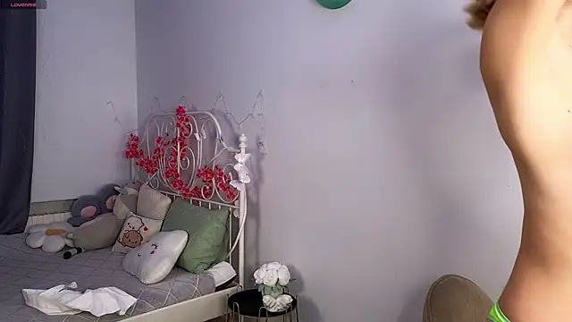 springloveee's cam snapshot