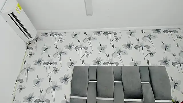 EBANOLILY_'s cam snapshot