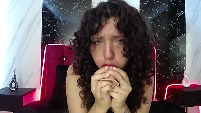 AbrilVega_29's cam snapshot