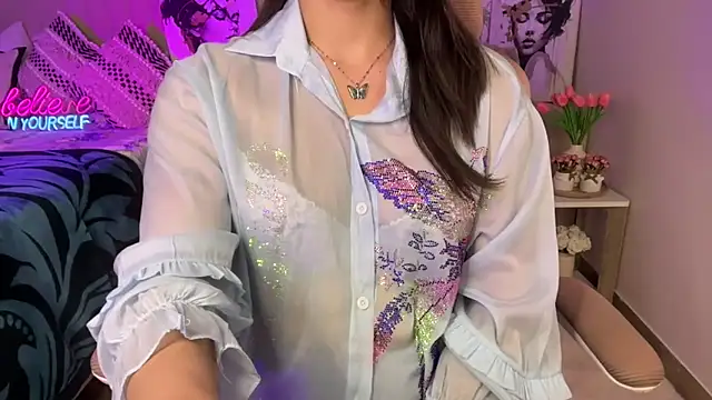 Laila_on_Fire's cam snapshot