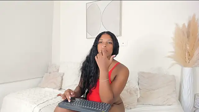 ZOEGARNER01's cam snapshot