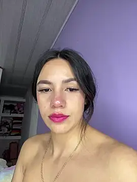 Marianahb-e's cam snapshot