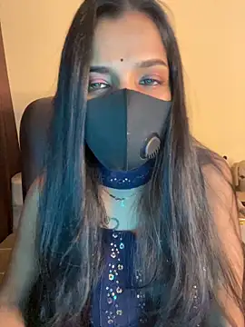 its_ur_flora's cam snapshot