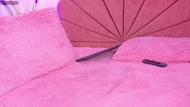 Luna_Blumer's cam snapshot