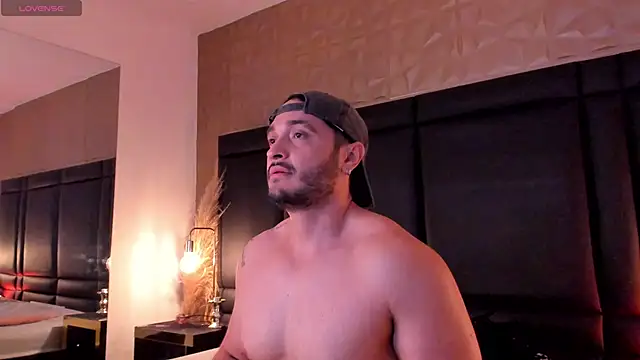 JossAckland live sex cam