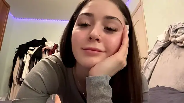 Adel_strongwoman live sex cam