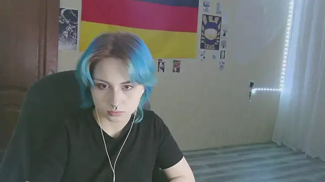 LeisaHopperstad live sex cam