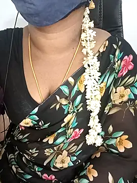 Tamil-hotwife's cam snapshot