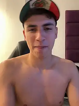 AdrianRinaldi live sex cam