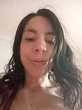 chicalunar24's cam snapshot