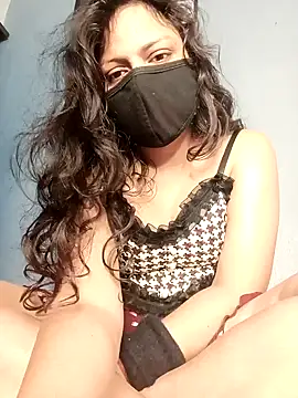 Spicynitya_ncr's cam snapshot