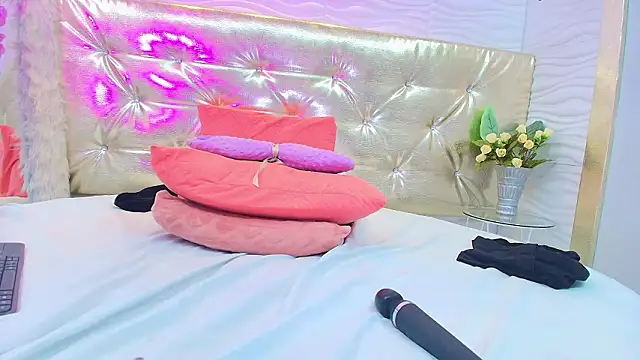 alanna_blaze's cam snapshot