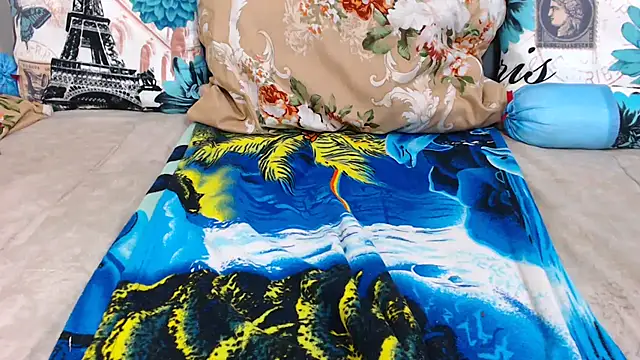 ChocolateClit's cam snapshot