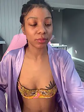 trinibarbieee's cam snapshot