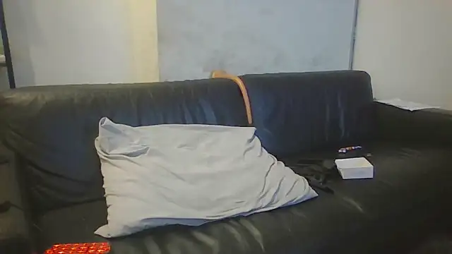 kinkybislaafje's cam snapshot