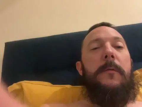 AZOPMOB18999's cam snapshot