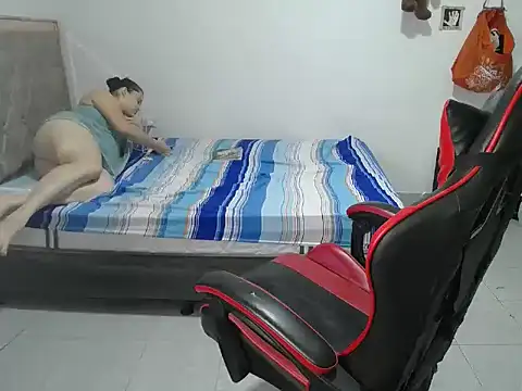 lanena2026's cam snapshot