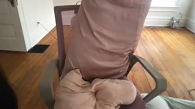 loveofbea's cam snapshot