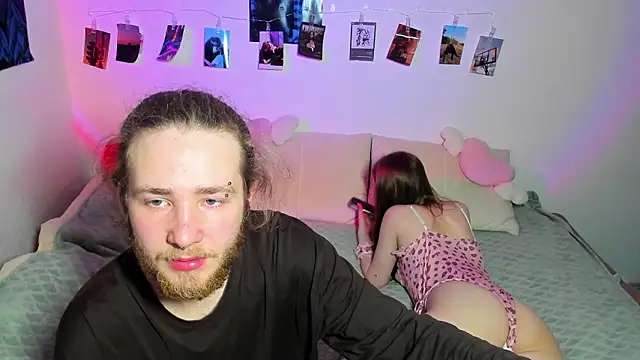 swiity_room_'s cam snapshot