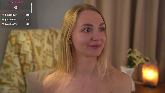 Carolllina_'s cam snapshot