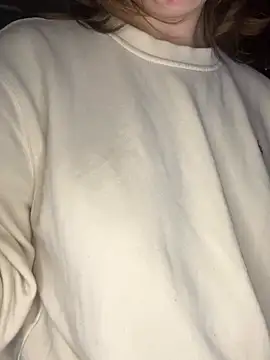 chellerayy's cam snapshot