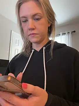 Kay_Cakes's cam snapshot