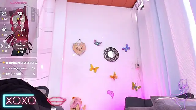 GabbyHills live sex cam