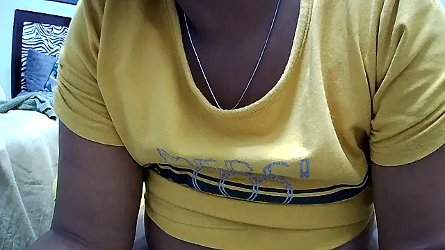 xxBoobieGal live sex cam