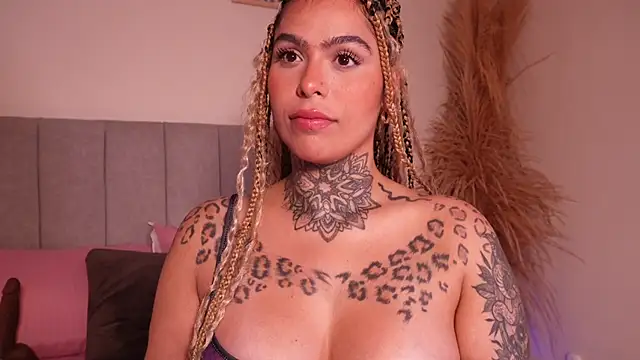 curvyliciousss's cam snapshot