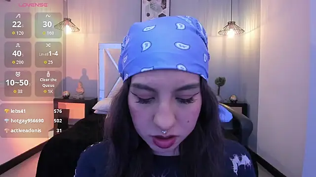 zoe-moreau's cam snapshot