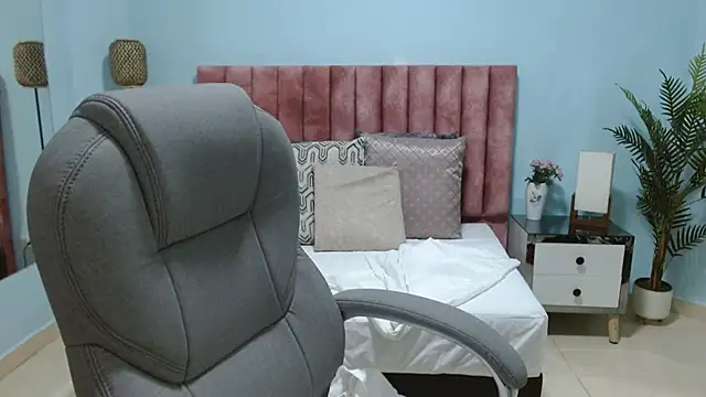 sophia_hadid's cam snapshot