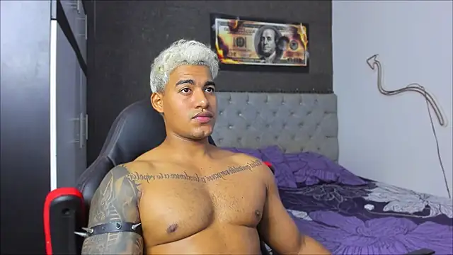 luigi_hot_ live sex cam