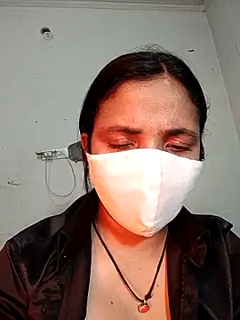 HotAishaa's cam snapshot