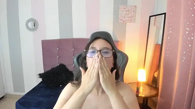 Wanda_sg's cam snapshot