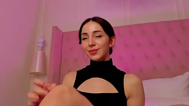 ElsaYoung live sex cam