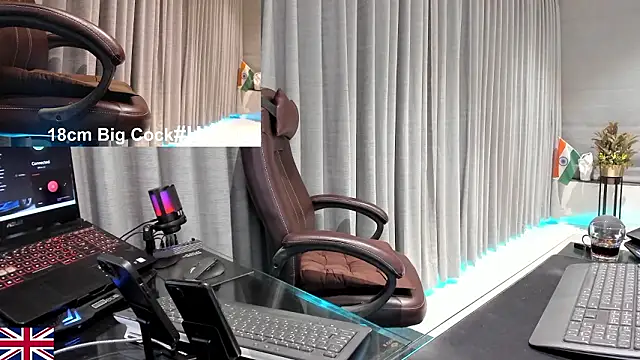 OnlineBossUK's cam snapshot