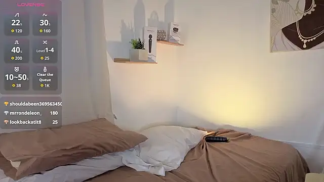 sara_brown04's cam snapshot