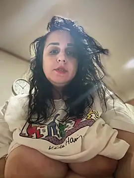 QueenMaryXO live sex cam