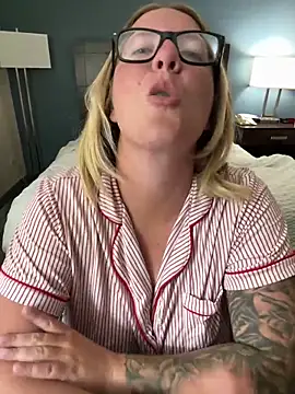 _ElizabethLove_ live sex cam