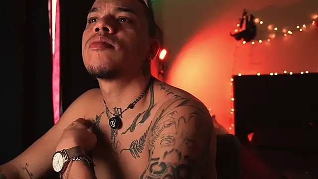 AlphaMasterXxx live sex cam