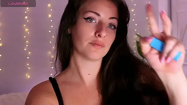 Sapphir3xoxo's cam snapshot