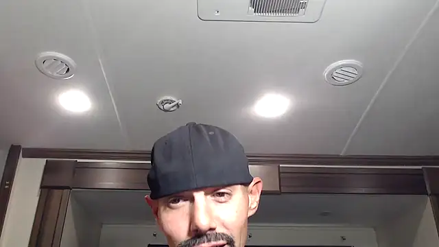 ThickD2C live sex cam