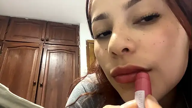 AlvertaCong's cam snapshot