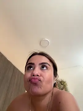 valeria2019hot live sex cam